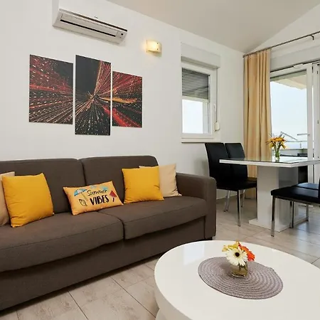 Apartment Adria *