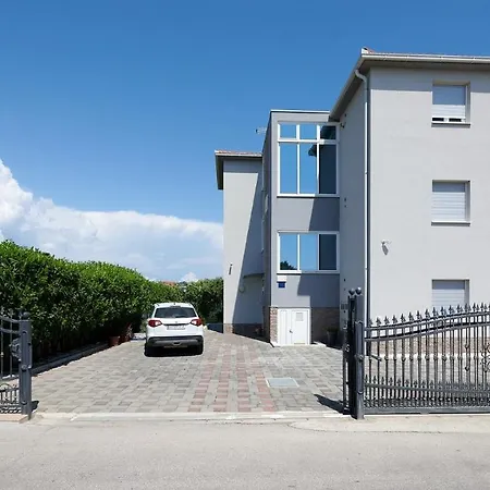 Apartment Adria