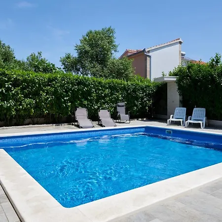 Adria Apartment *