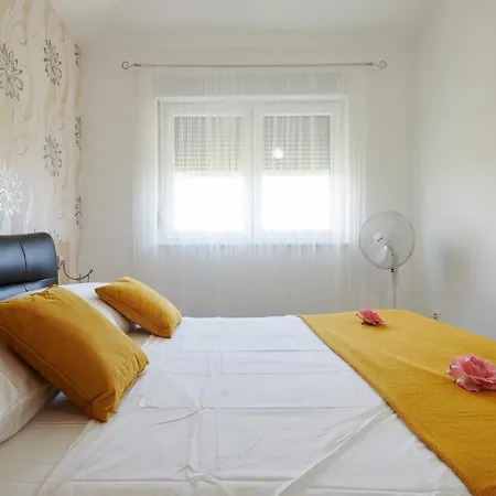 Adria Apartamento